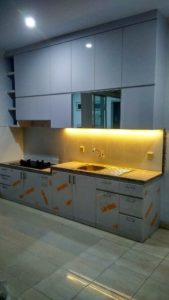 Pembuatan Kitchen Set di De'Latinos BSD