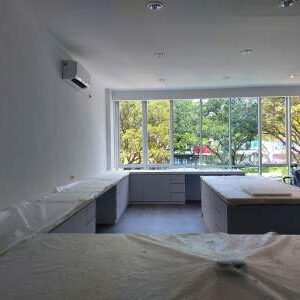 Hasil Pemasangan Solid Surface Meja Kerja Kantor