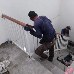 Pemasangan Railing Tangga Ruko