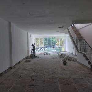Pembongkaran Lantai 2 Renovasi Interior Ruko